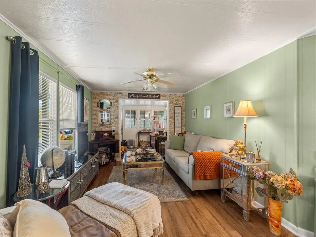Residence photo 10