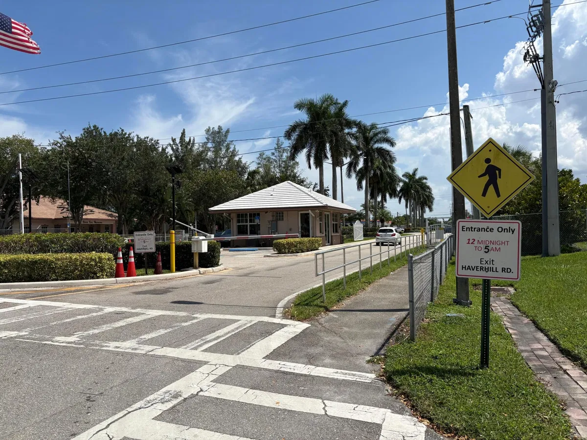 Residence photo 19