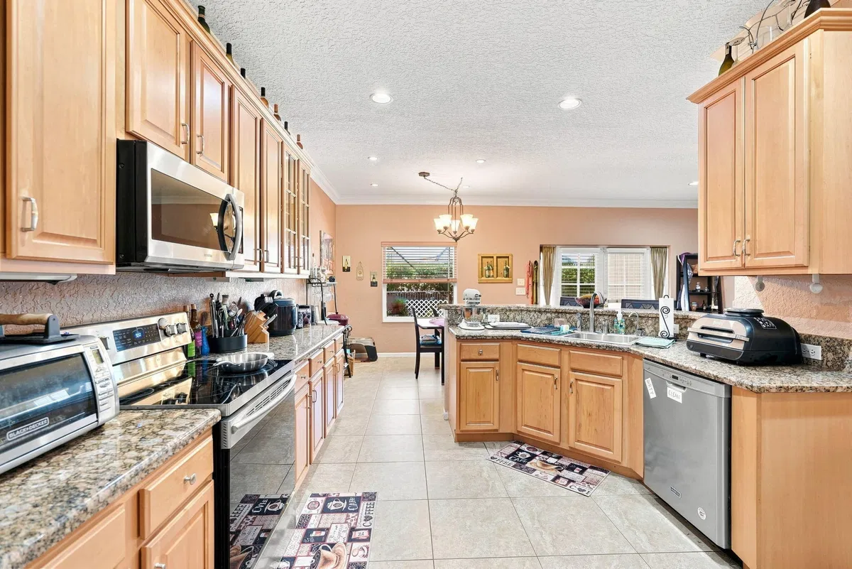  Residence photo 46