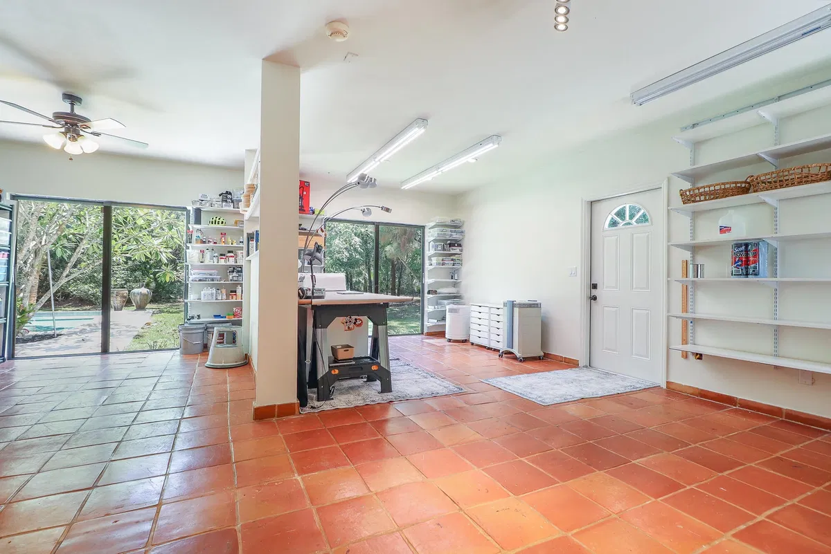 Residence photo 37