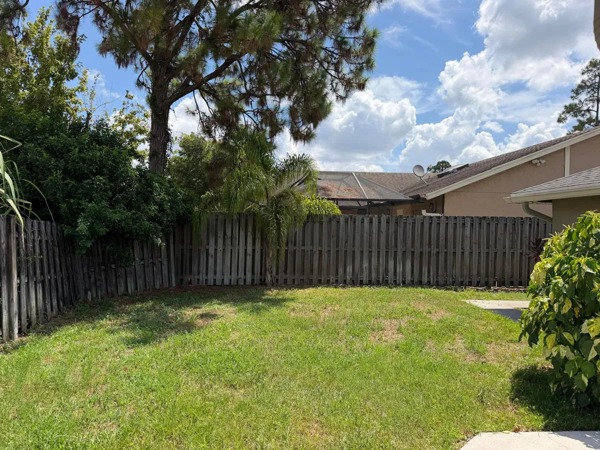Residence photo 31