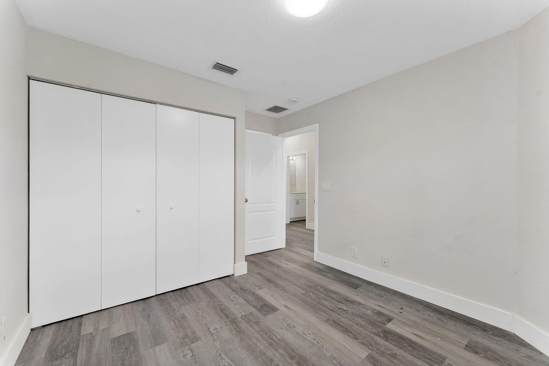 Residence photo 37