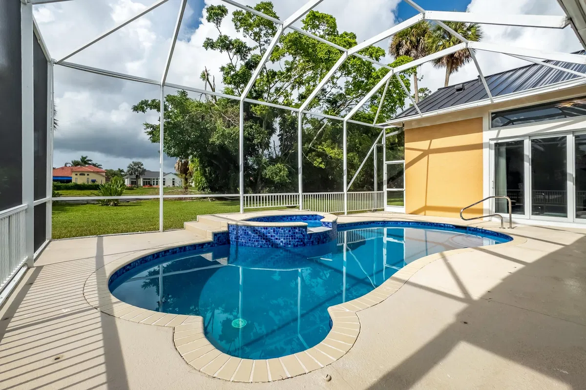  Residence photo 22