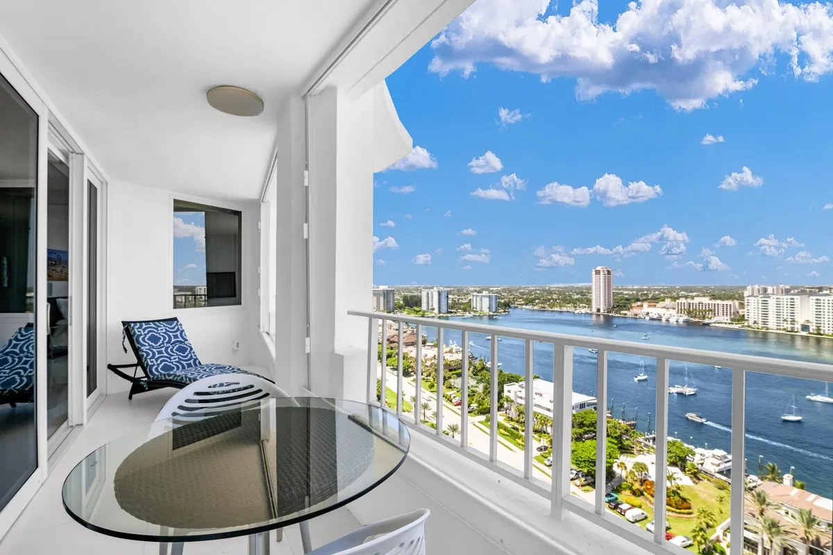 500 S Ocean Boca Unit 2209 photo 4