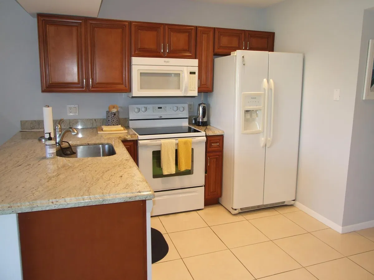 Unit V4 203 photo 4