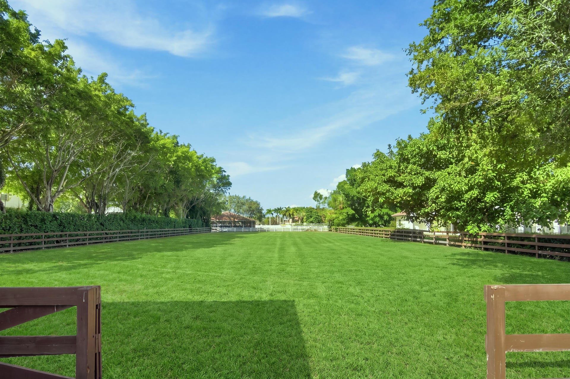 Saddle Trail Park Residence photo 55