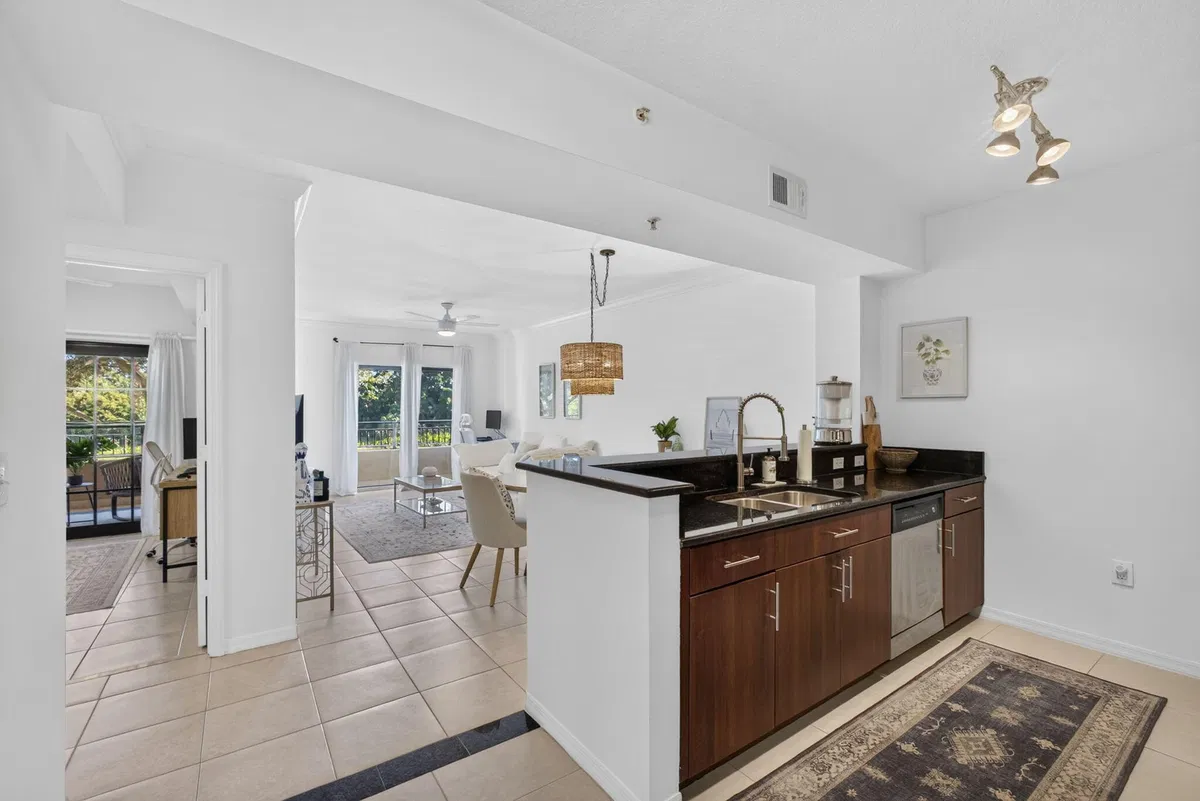 Residences at Midtown Palm Beach Gardens Unit 2211 photo 4