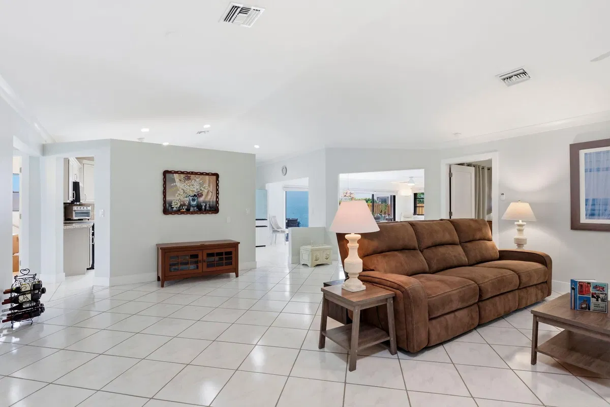  Residence photo 13