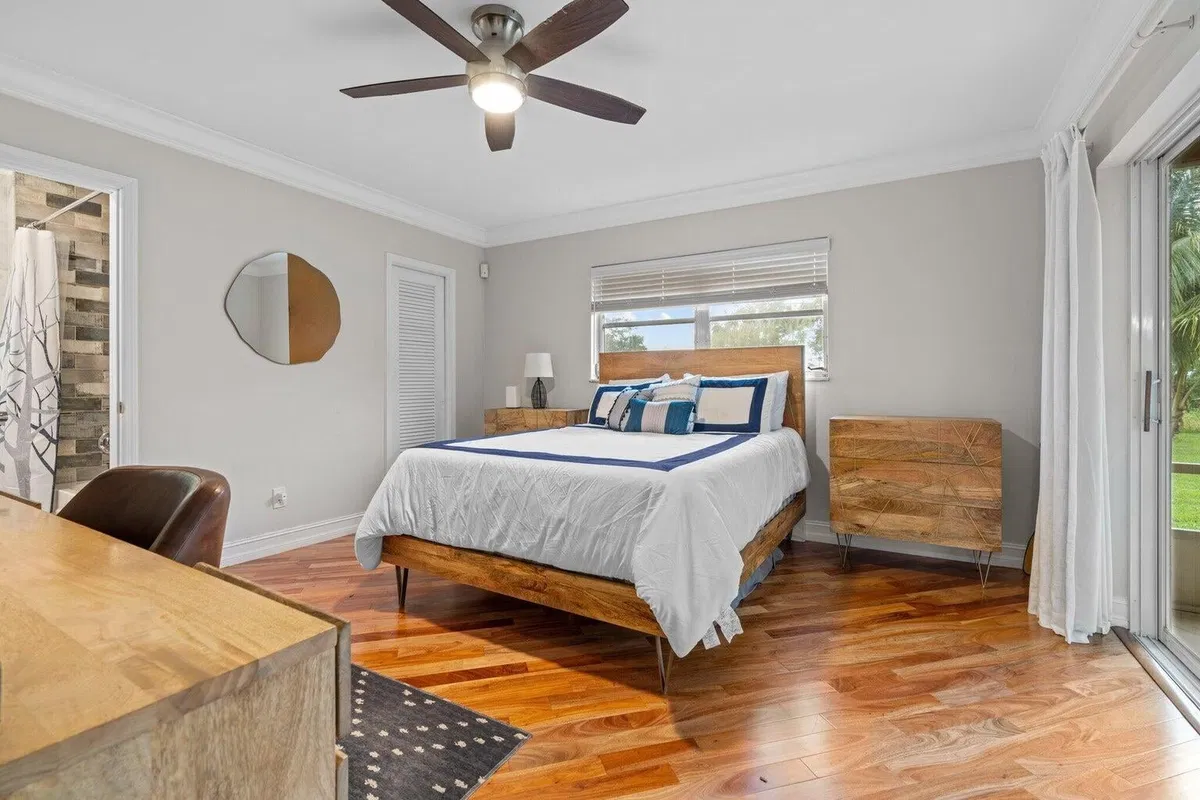 Residence photo 7