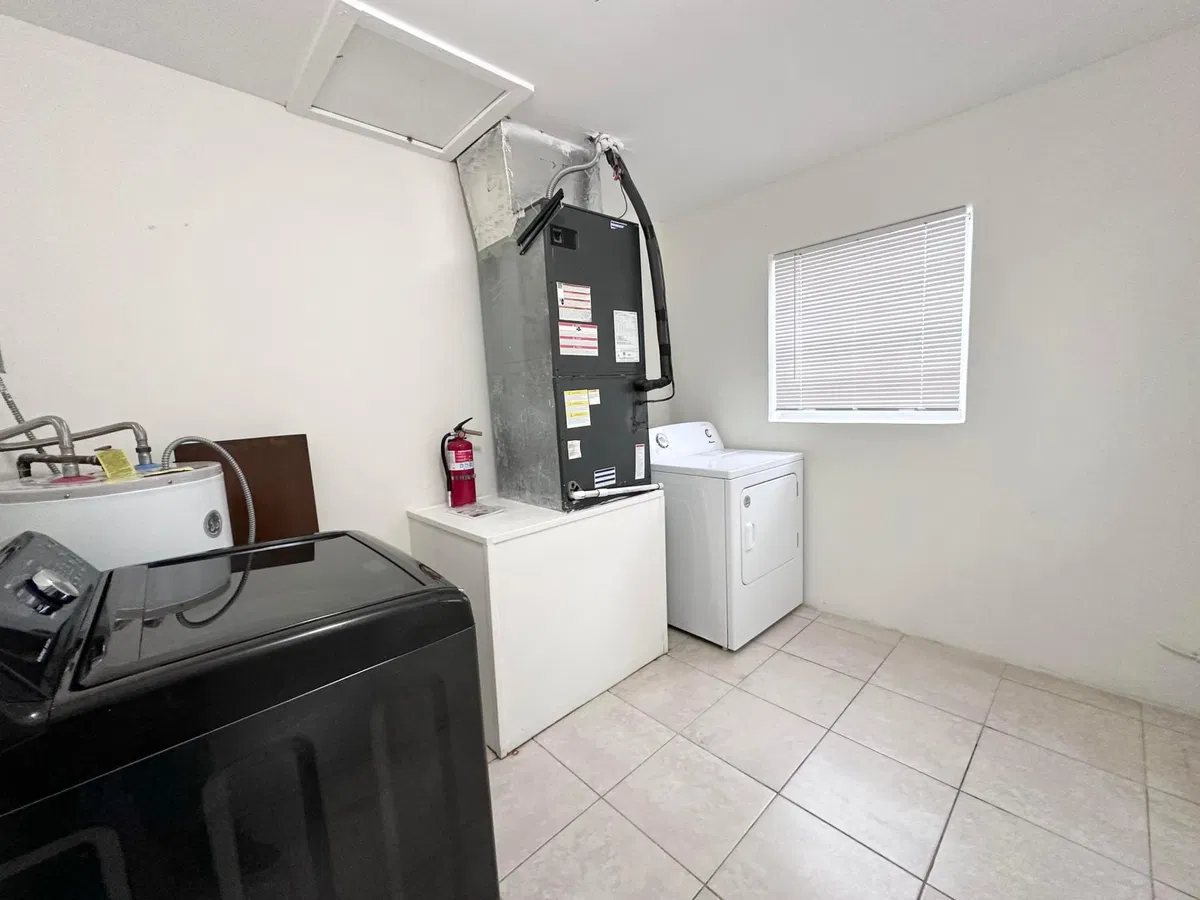 West Palm Beach Residence photo 16