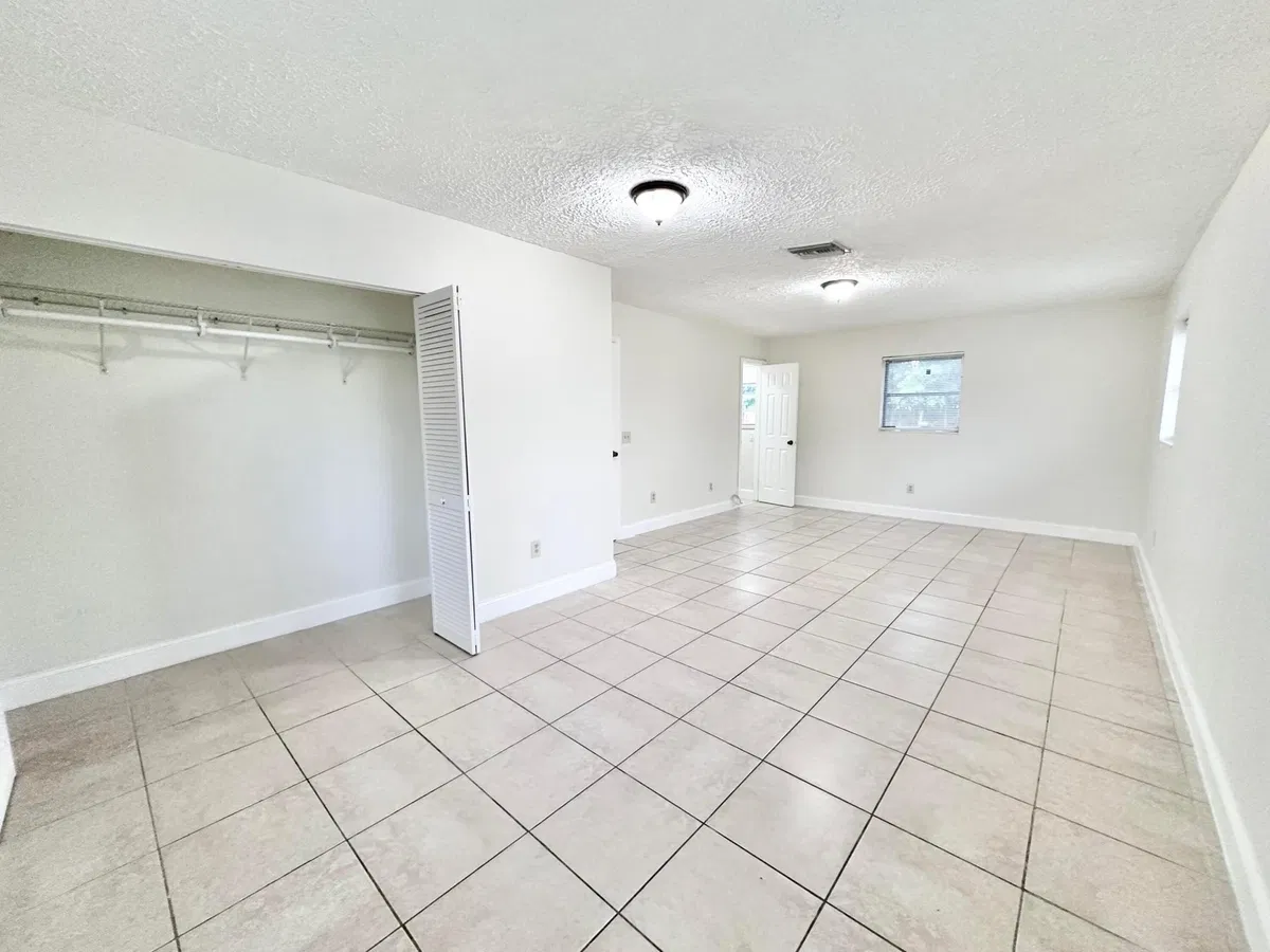 West Palm Beach Residence photo 28