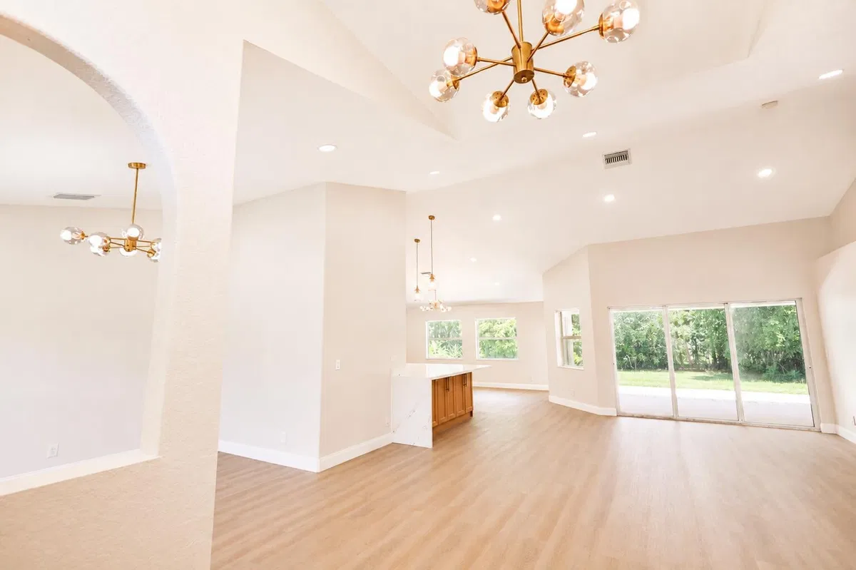Residence photo 25