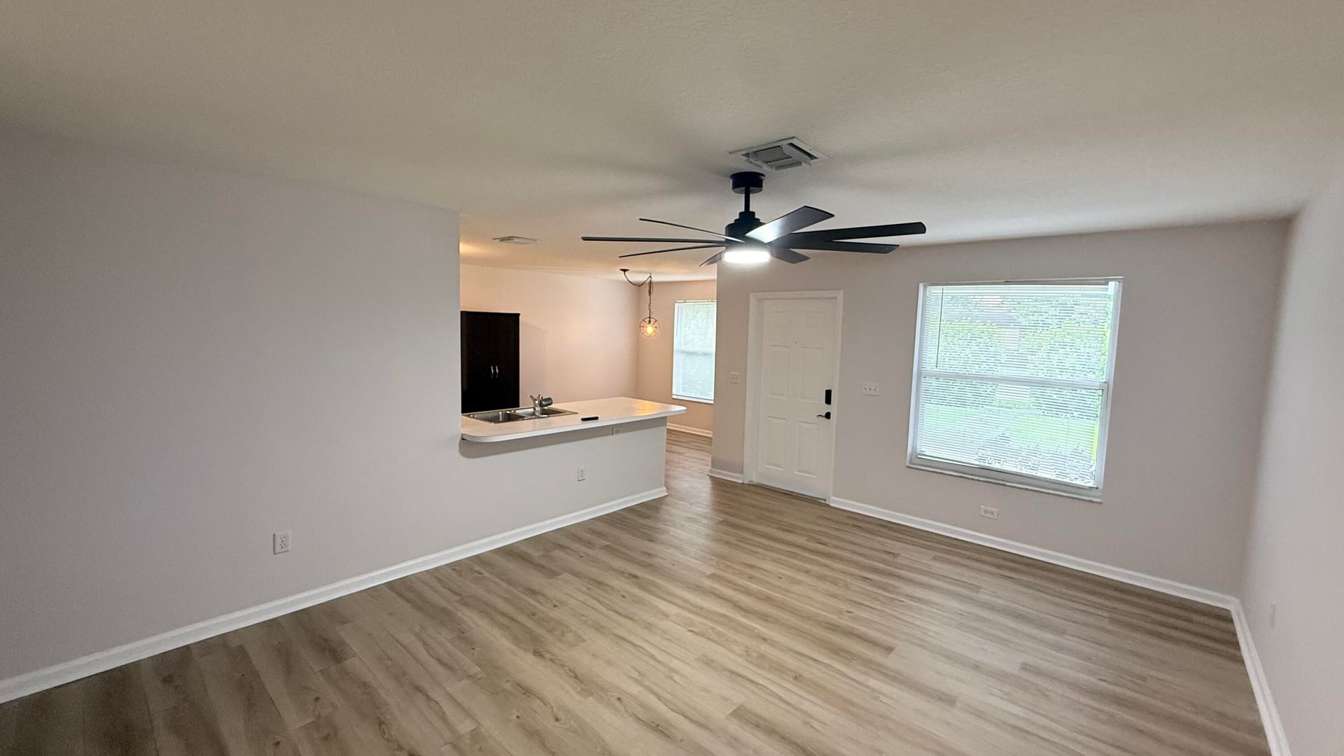 Residence photo 19