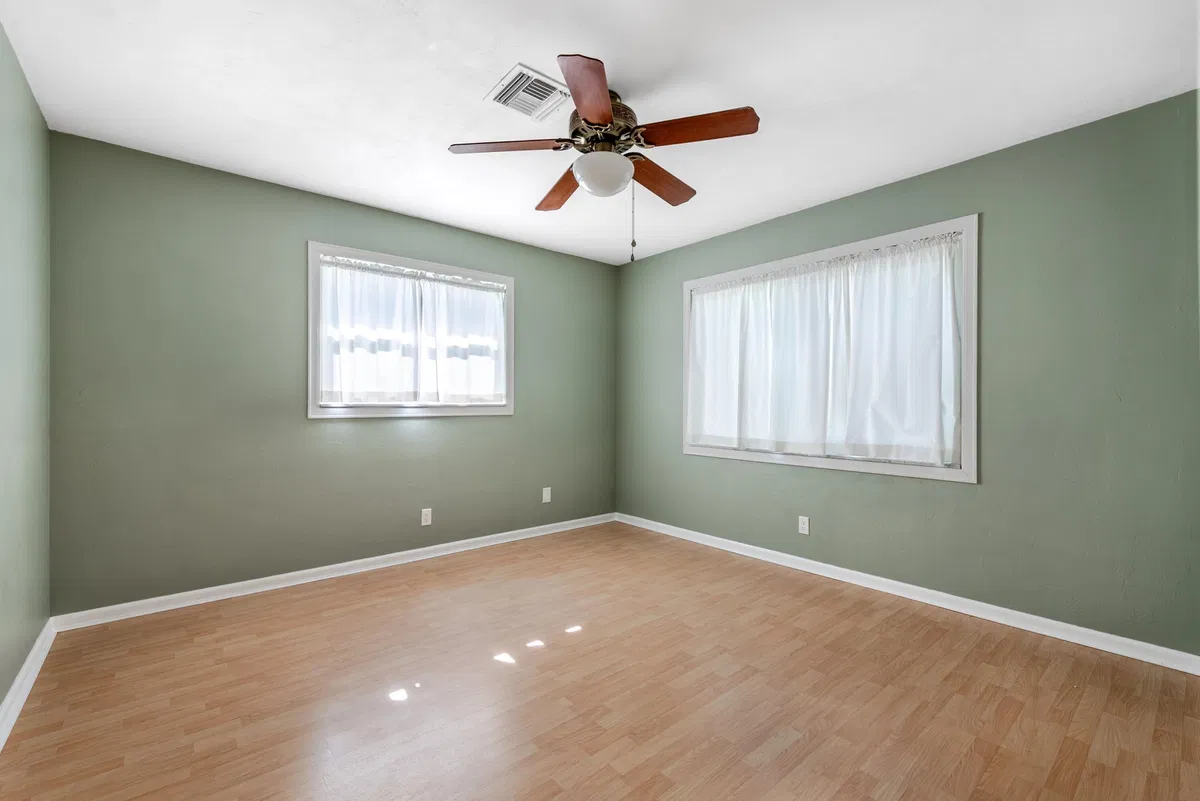 Residence photo 34