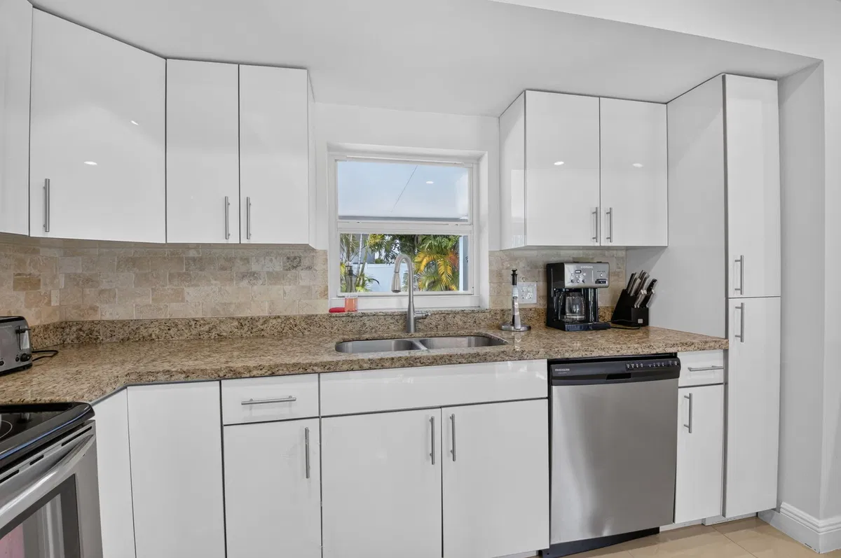 Boca Harbour Residence photo 13