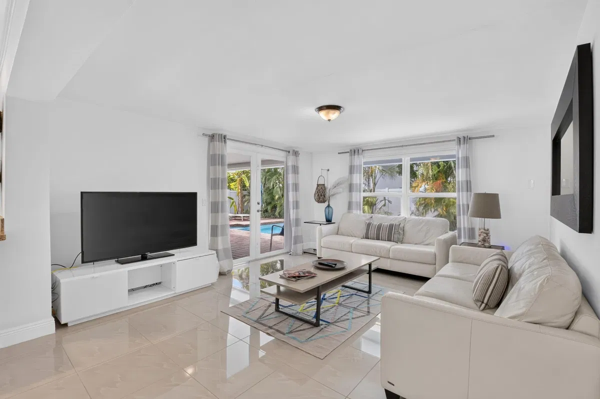 Boca Harbour Residence photo 19