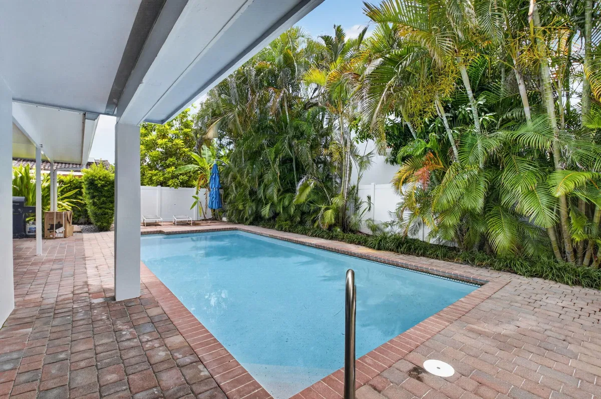 Boca Harbour Residence photo 34