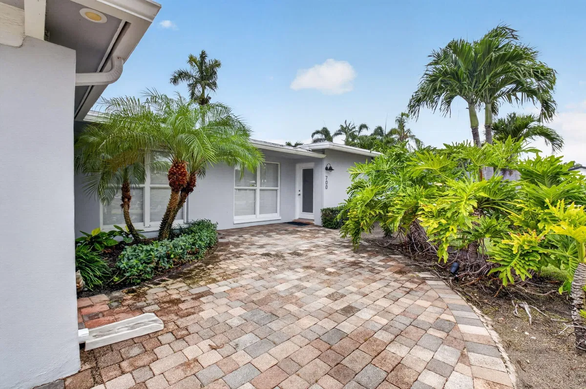 Boca Harbour Residence photo 40