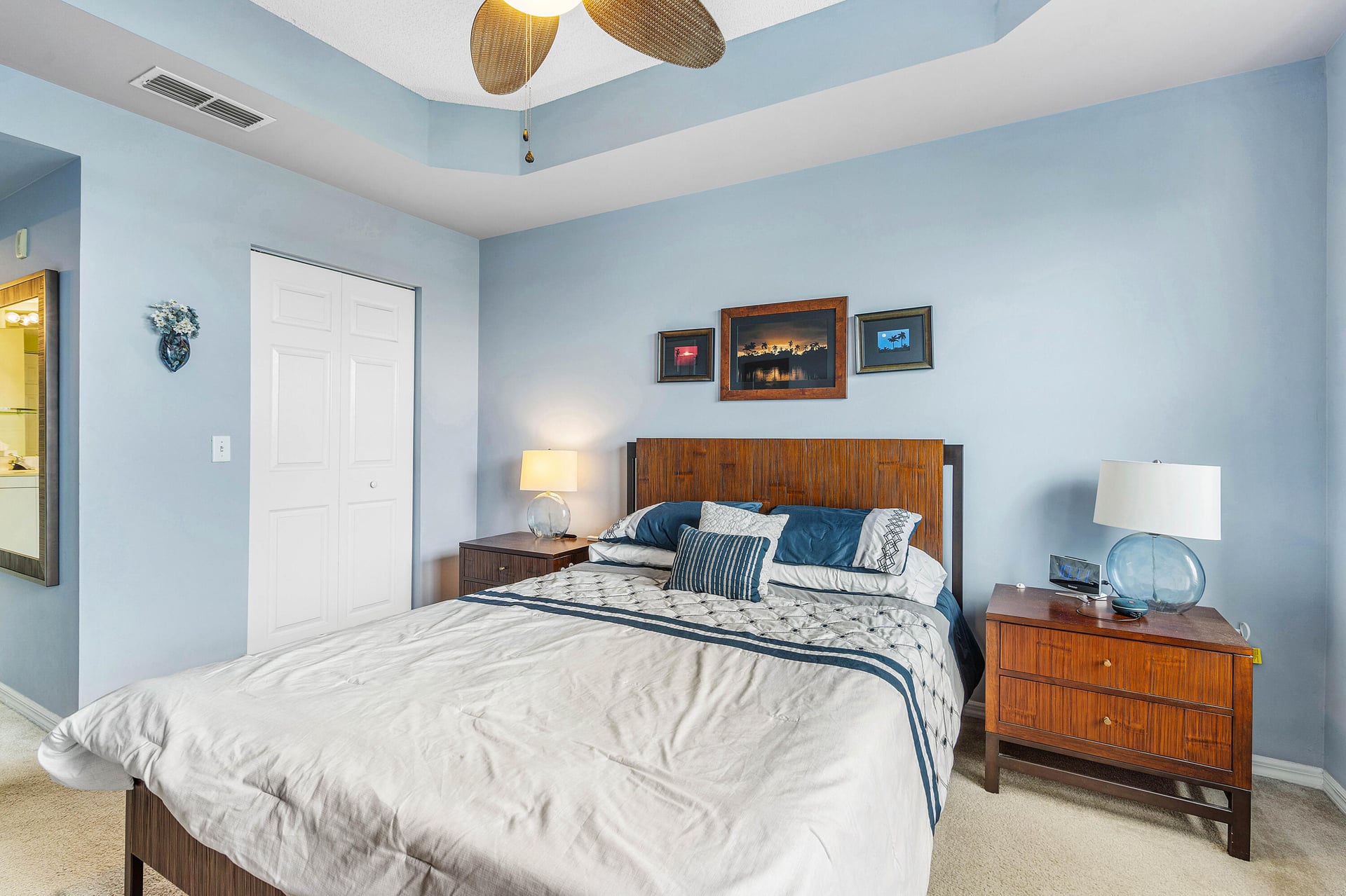  Unit 4411 photo 16