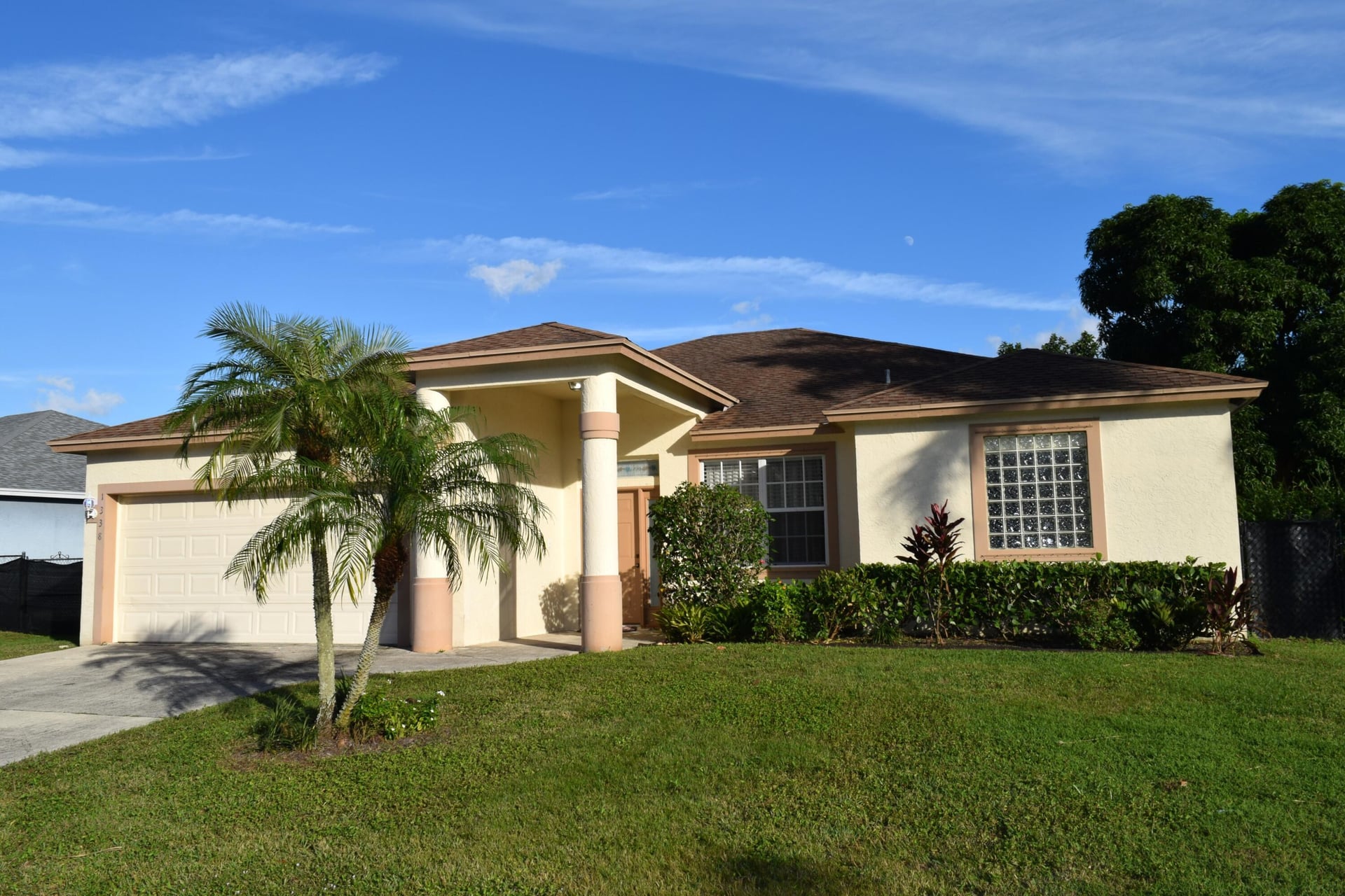 Residence photo 4