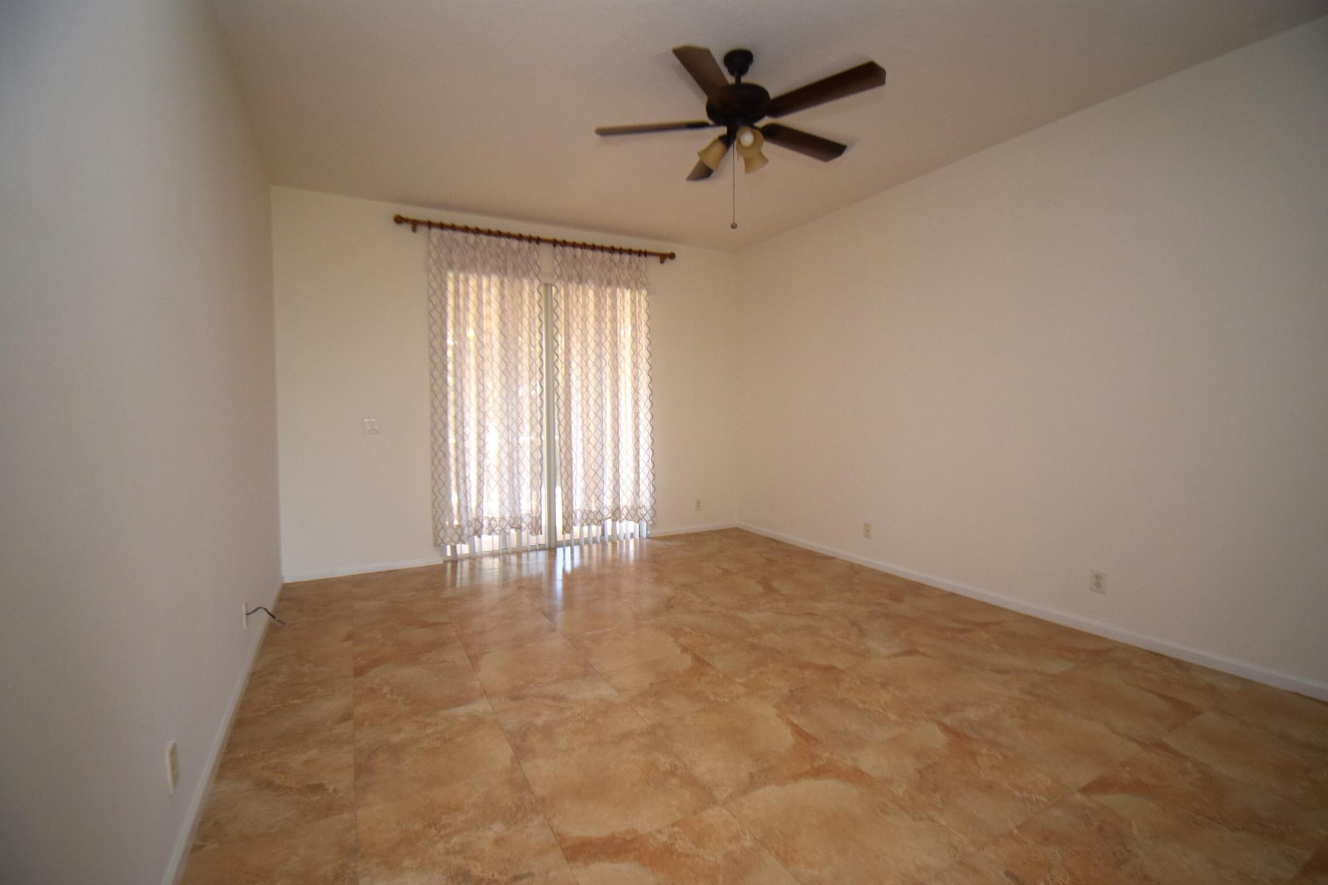Residence photo 16