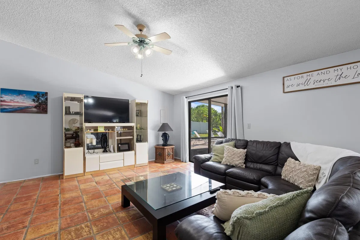 Residence photo 10