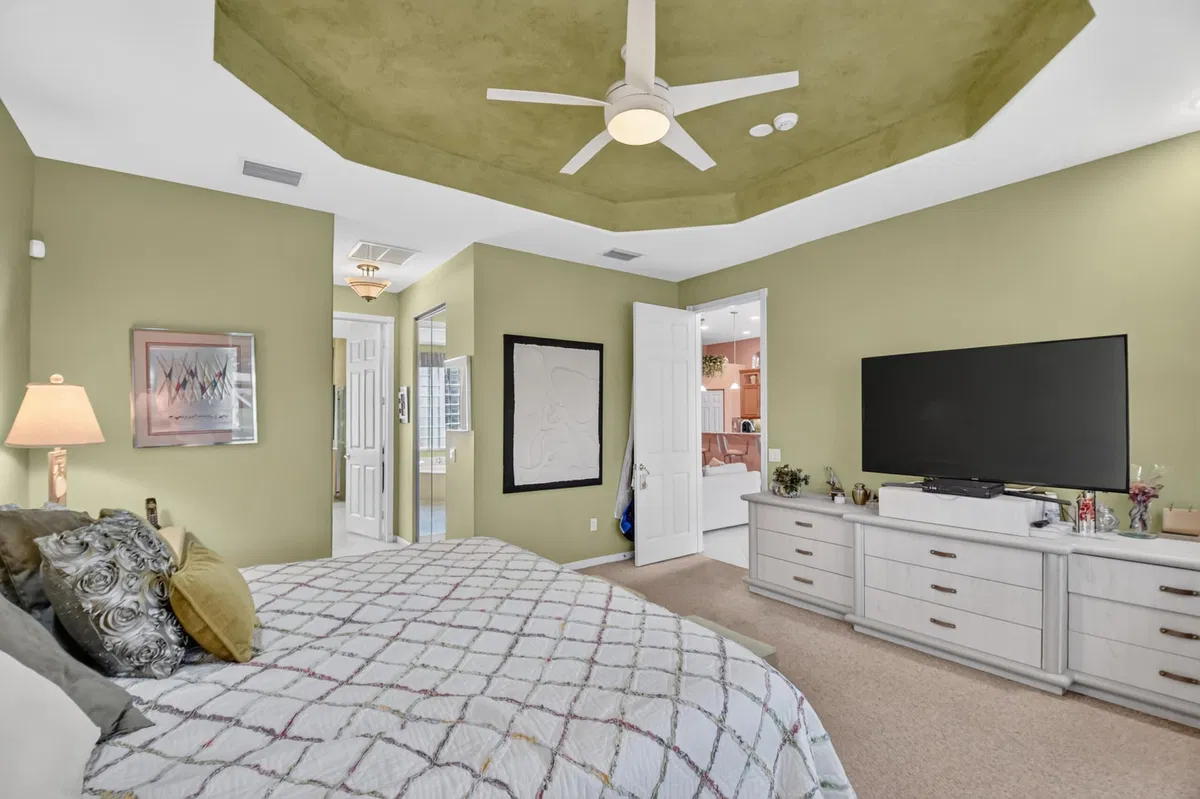 Residence photo 25