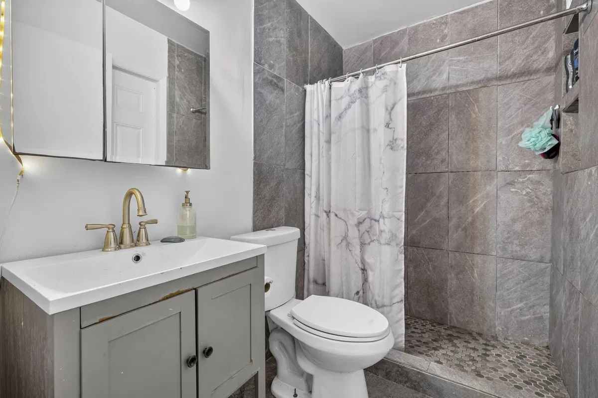  Residence photo 37