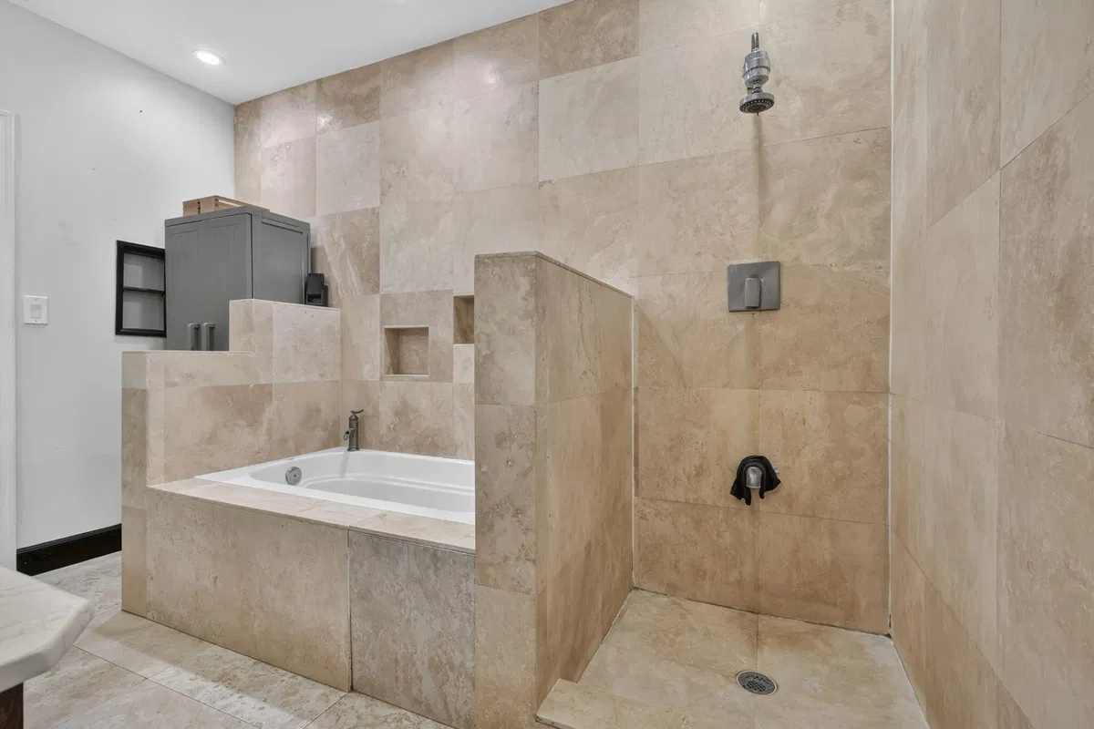  Residence photo 52