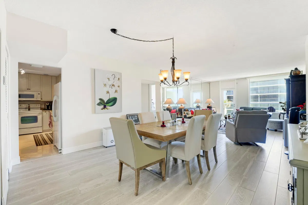 The Patrician of Palm Beach Unit 4040