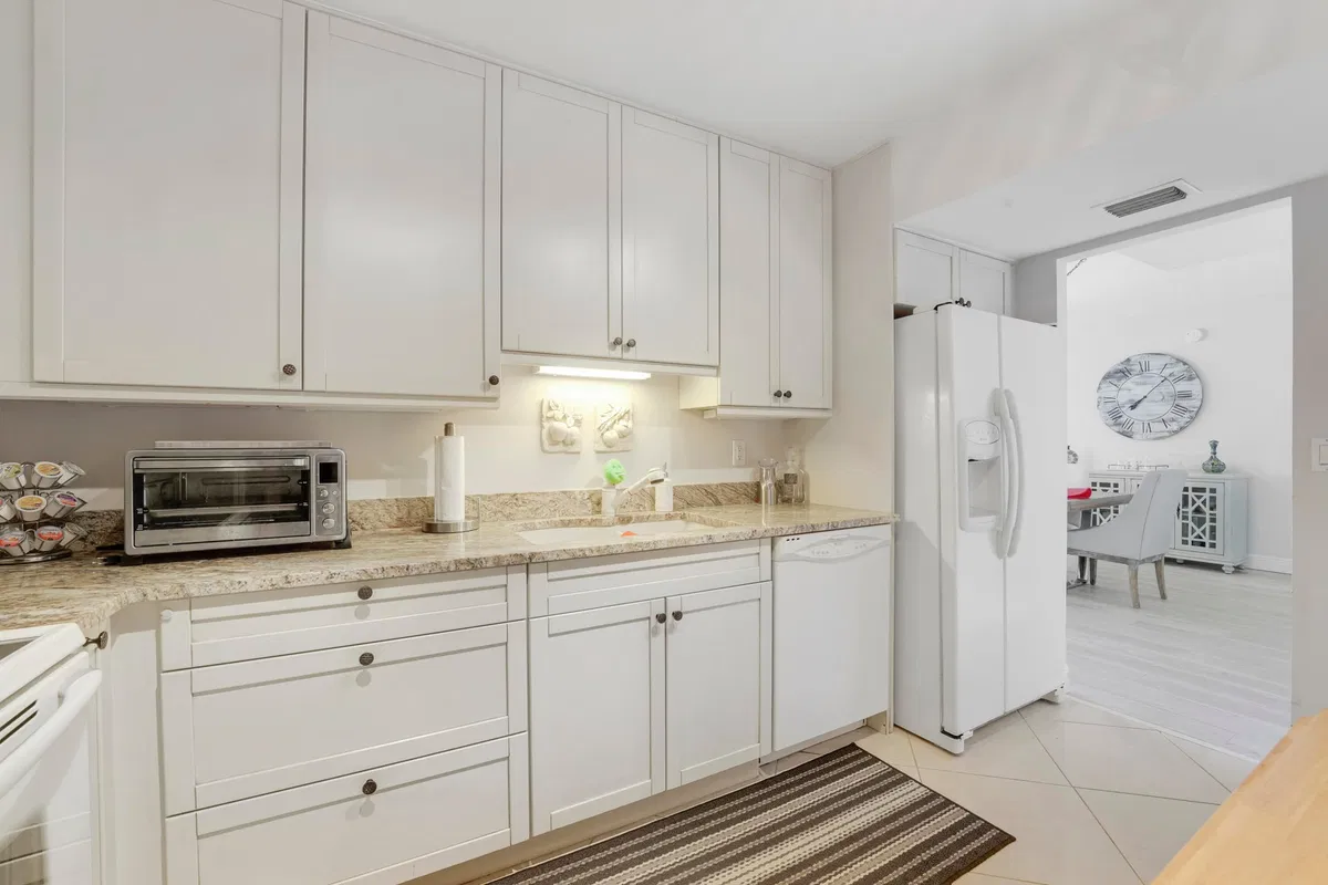 The Patrician of Palm Beach Unit 4040 photo 4