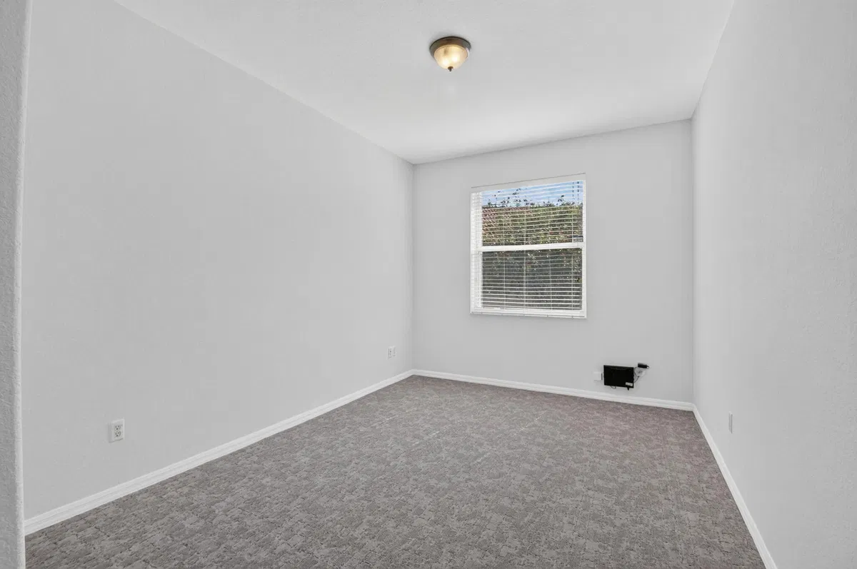  Residence photo 19