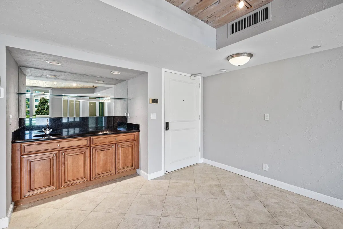Boca Raton Unit 223 photo 22