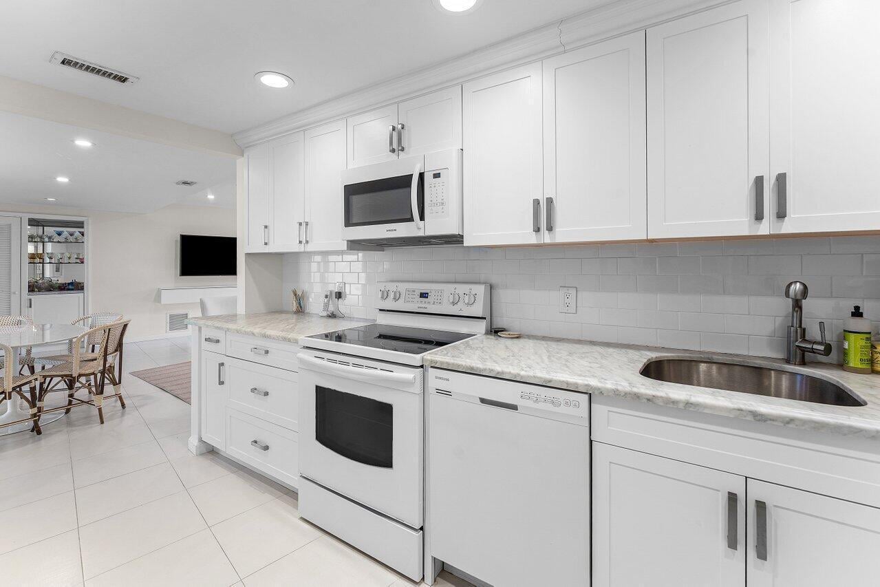 South Palm Beach Unit 409 photo 7