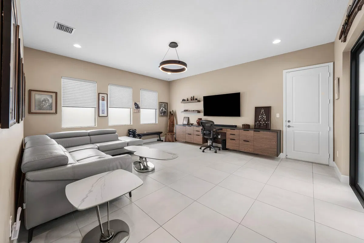 Valencia Grand Residence photo 28