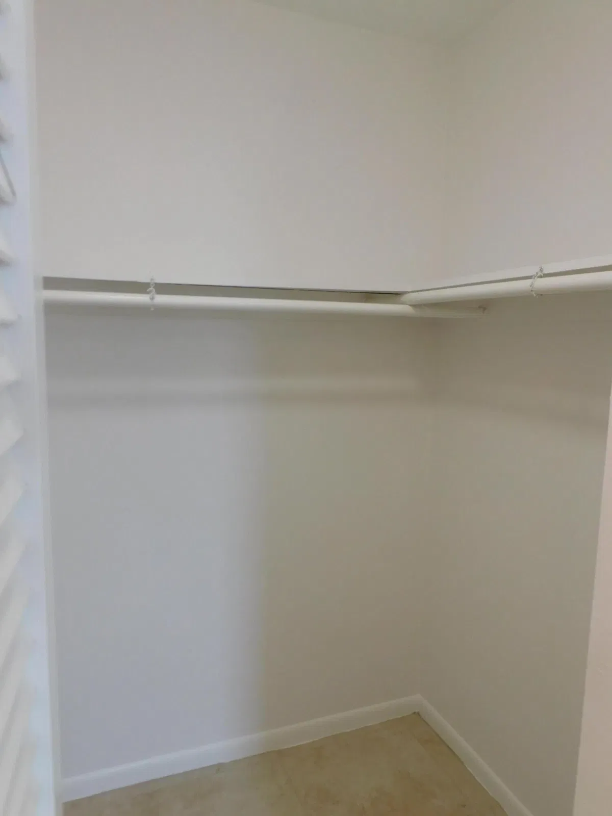 Unit 103 photo 13