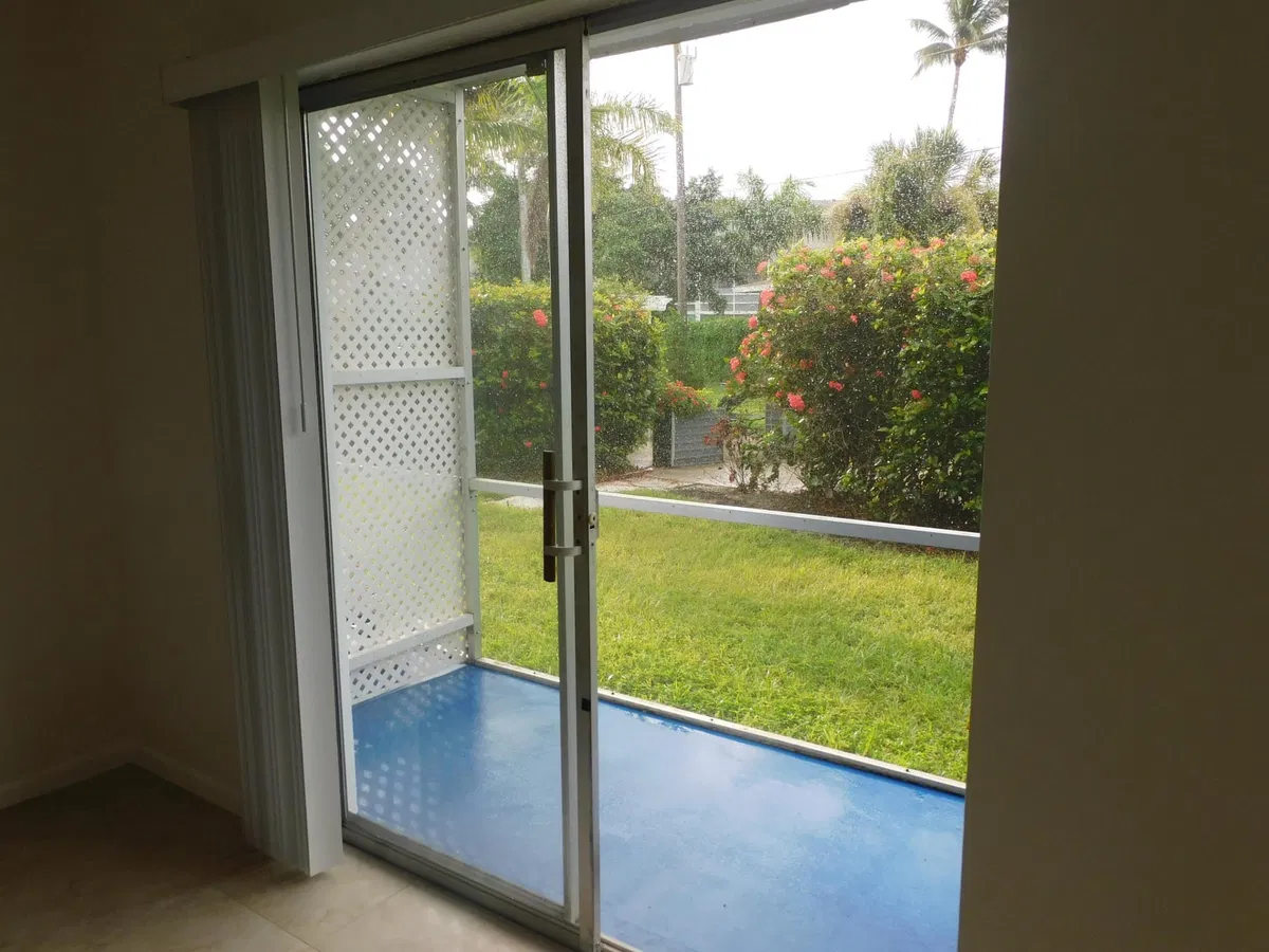 Unit 103 photo 16