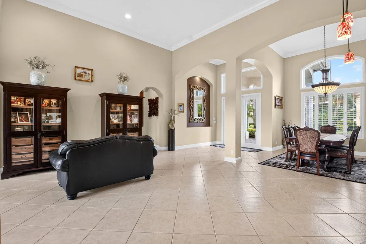 Residence photo 10