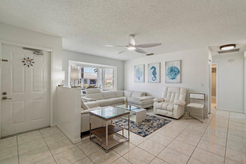  Residence photo 25