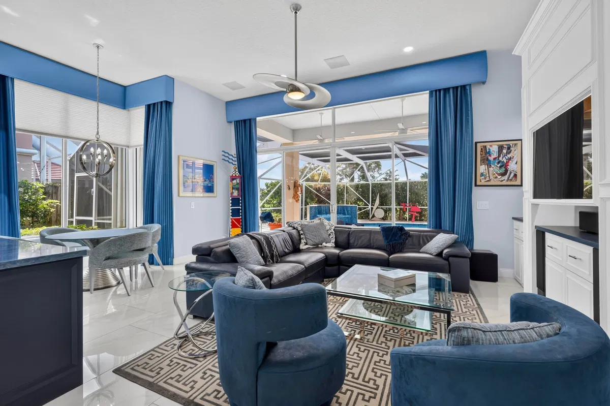 Residence photo 19