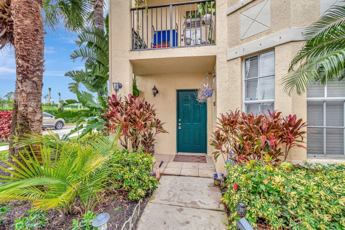 Residence photo 4