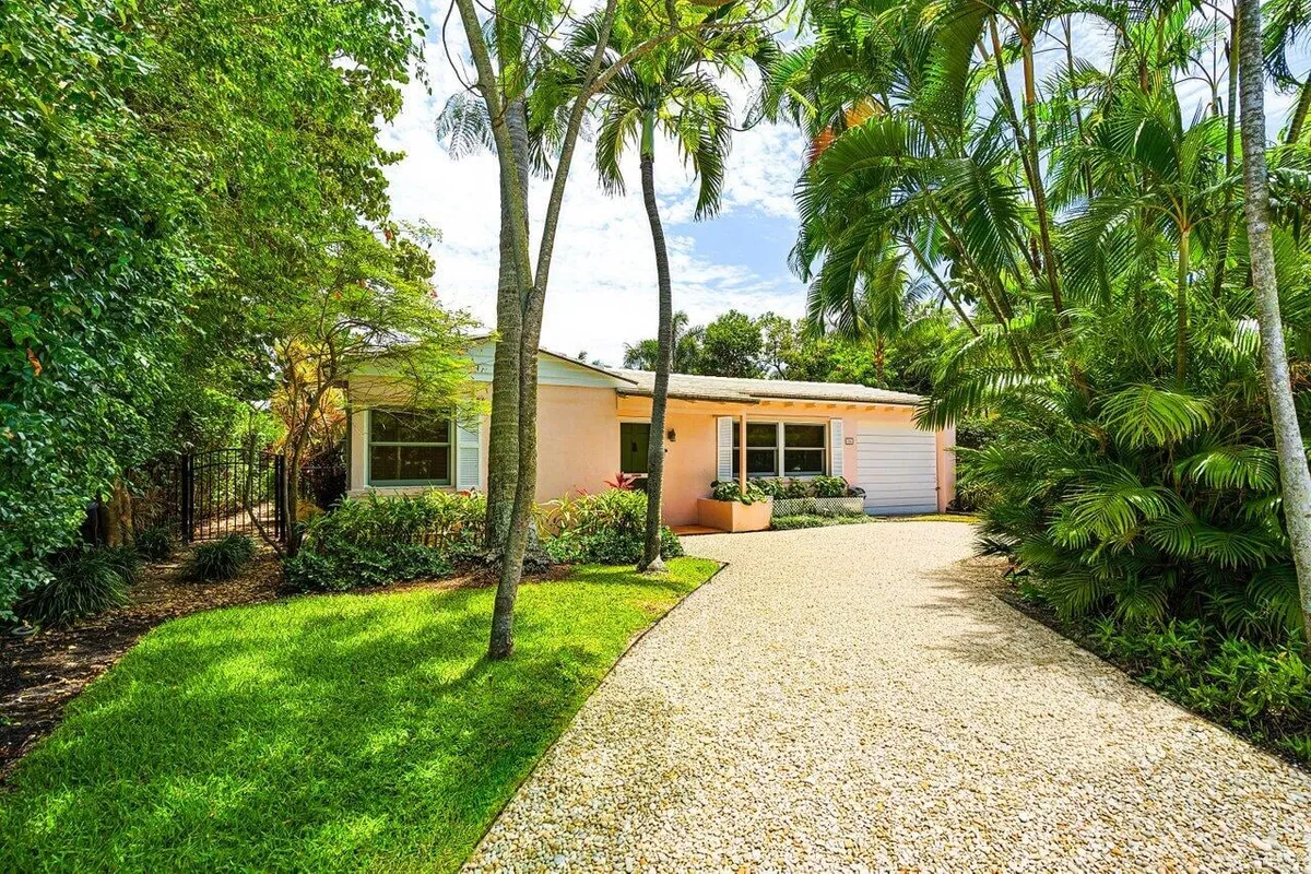 North End Palm Beach Residence