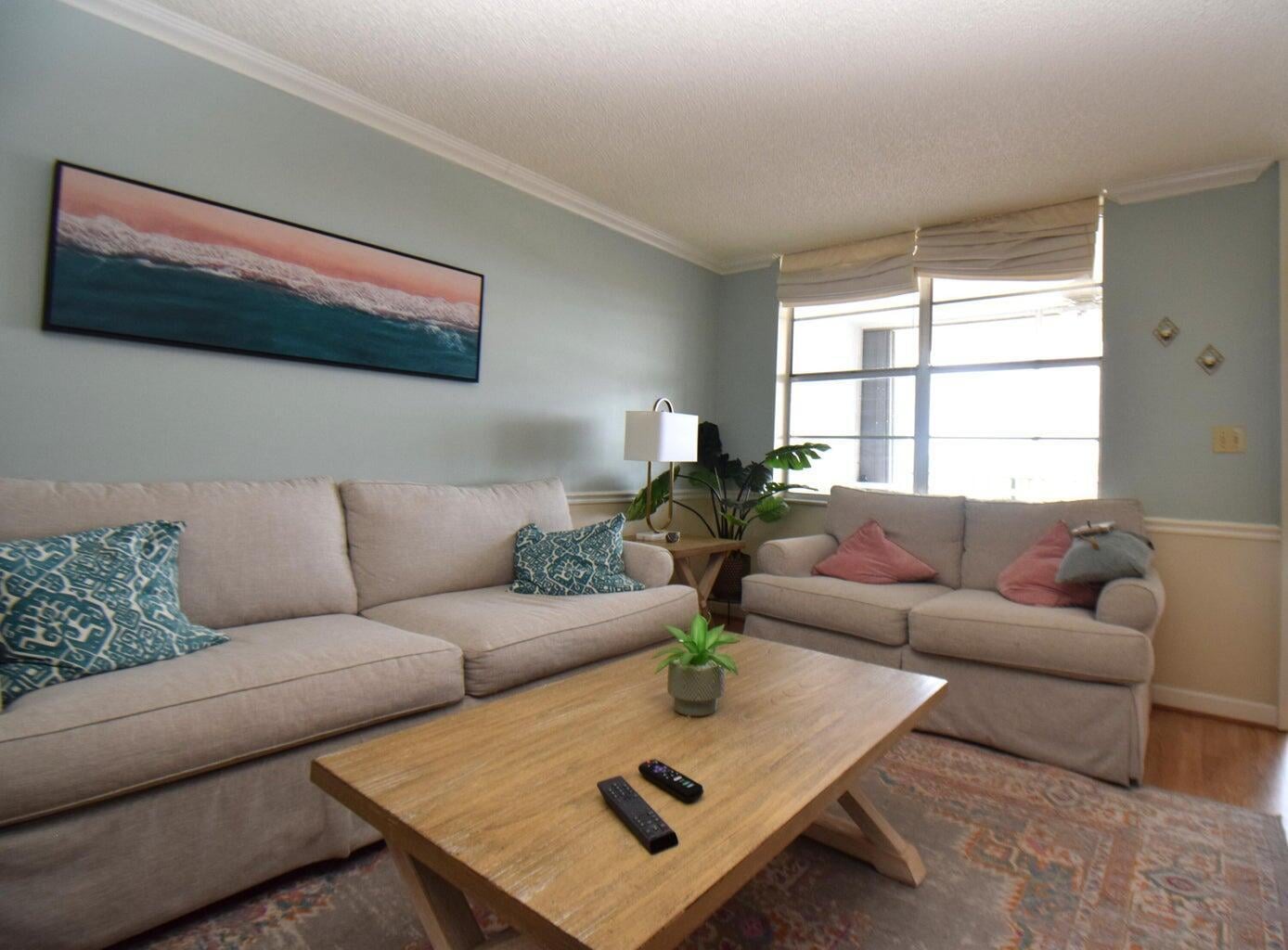 Unit 414 photo 13