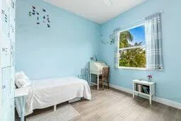Residence photo 16