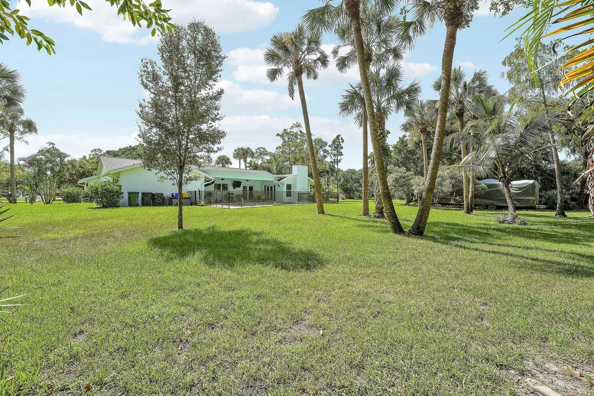  Residence photo 52