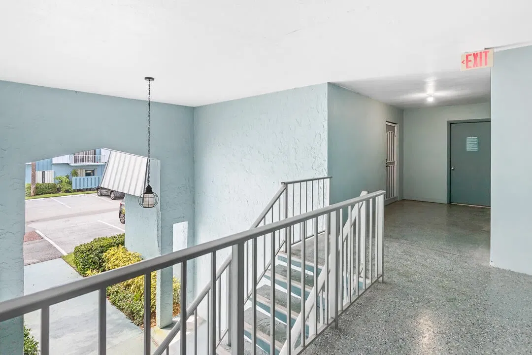 Unit Unit B31 photo 28
