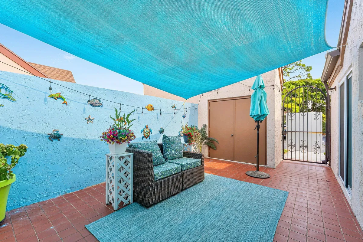 Residence photo 25