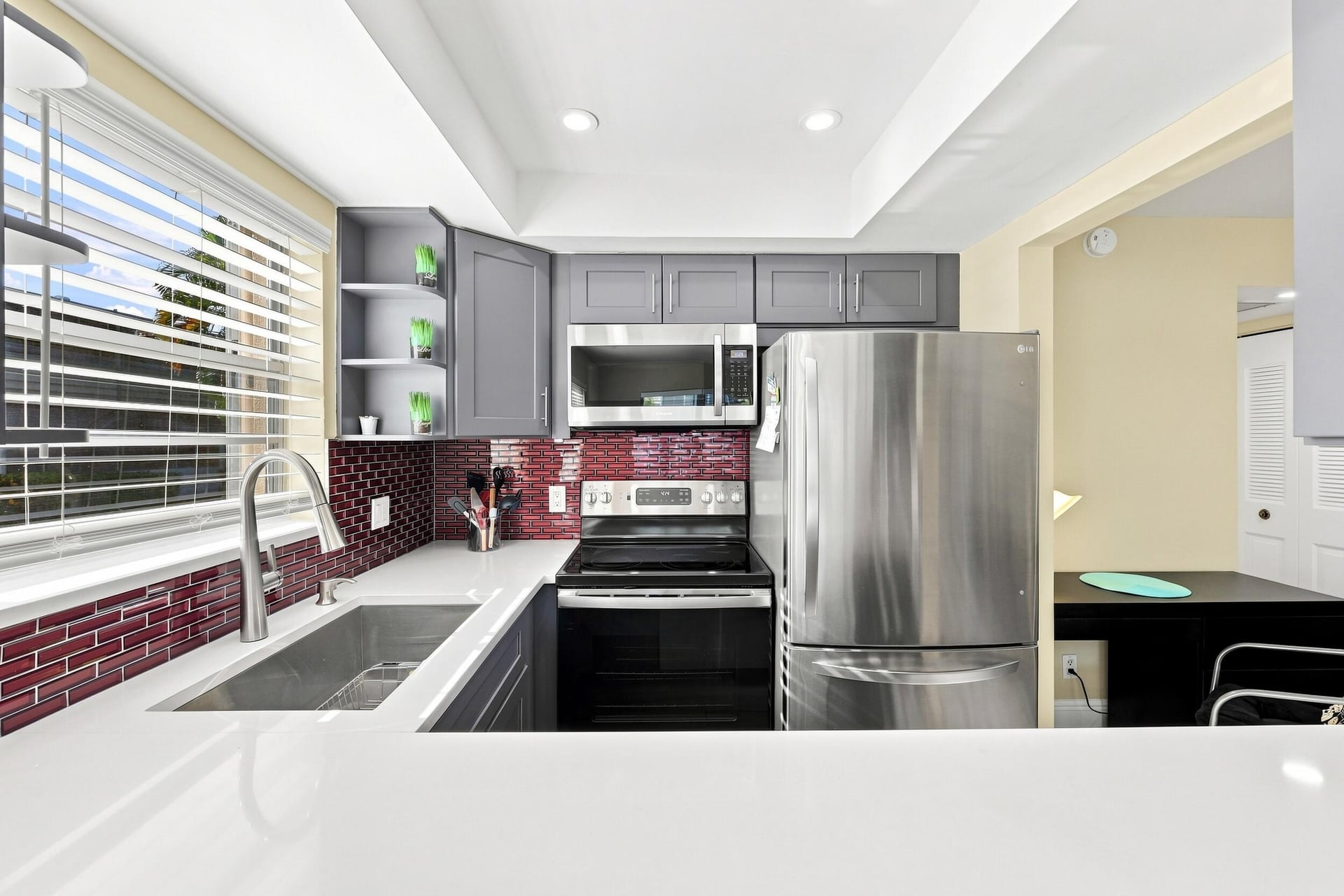 Residence photo 16