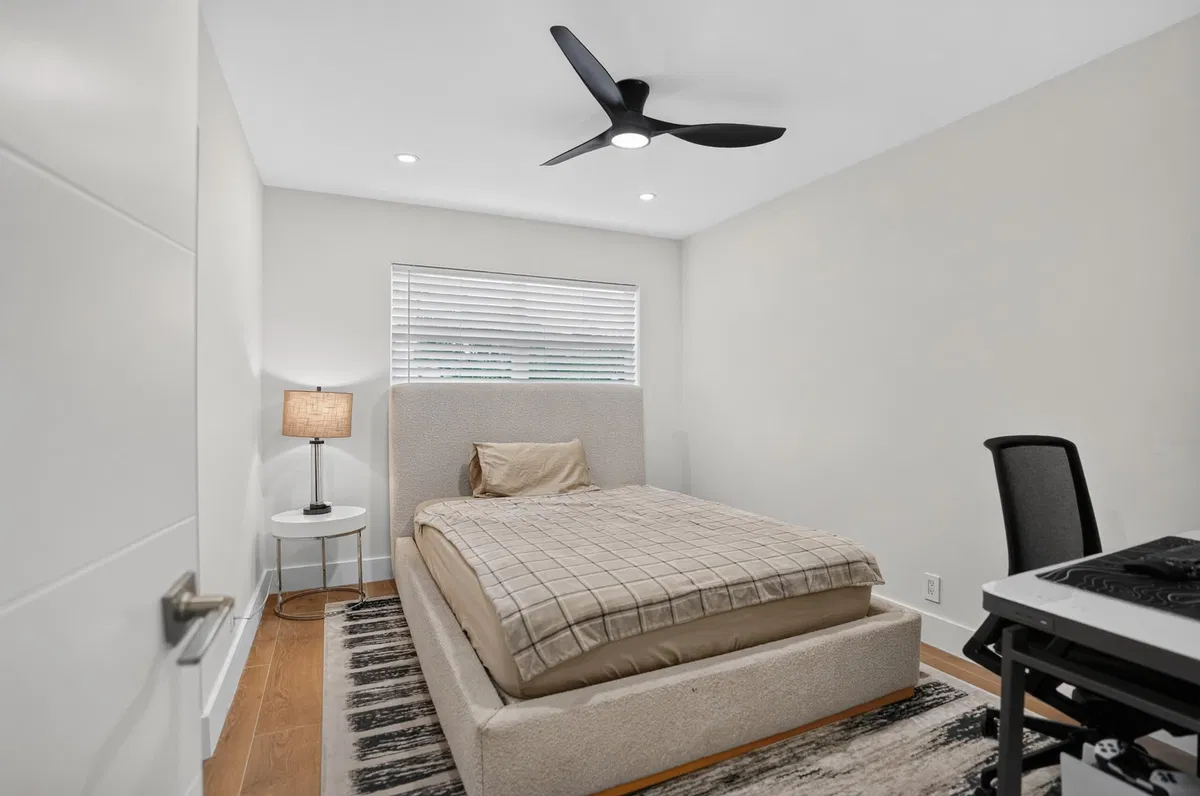 Residence photo 28