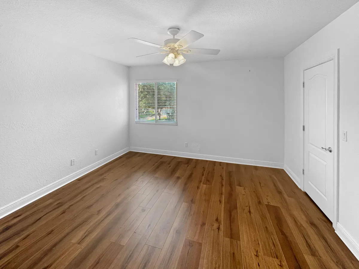 Residence photo 28